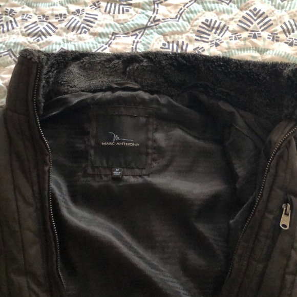 Marc Anthony Vest - Picture 4 of 6